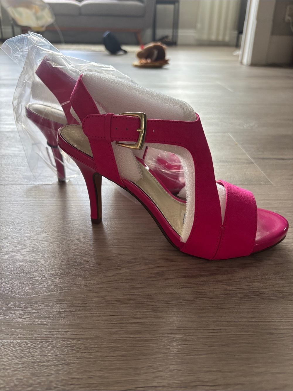 East 5th Fuchsia Slingback Heels with Buckle